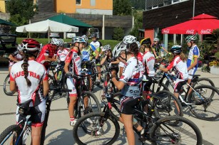 Foto auf U15/U17 NATIONALTEAM AUF BESUCH IN STATTEGG