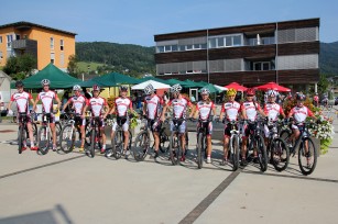 Foto auf U15/U17 NATIONALTEAM AUF BESUCH IN STATTEGG