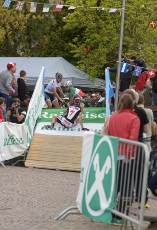 Sturz Eliminator-Finallauf Herren (Foto KÃ¼stenbrÃ¼ck)